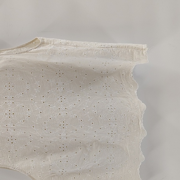 Zara pullover Cream Eyelet Size Large Top Sleeveless Cropped Blouse Cotton Blend - Picture 3 of 8